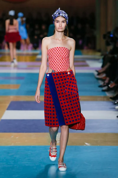 Look 31